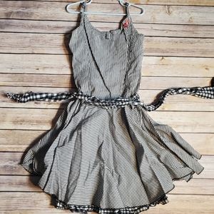 Catimini girls 6 7 120 black white striped dress